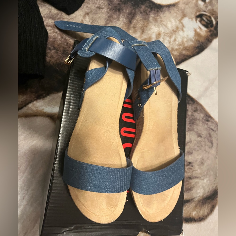 Wedge sandals